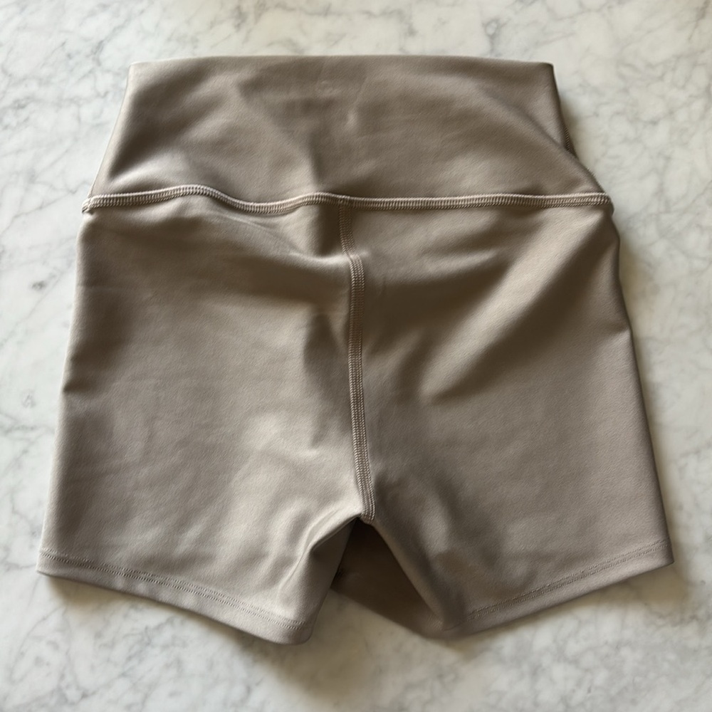 ALO 3" HIGH-WAIST AIRLIFT SHORT XXS - Picture 7 of 8